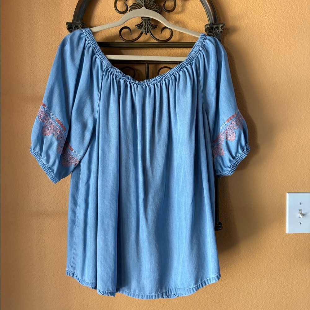 Crown & Ivy Peasant Blouse - Picture 6 of 6